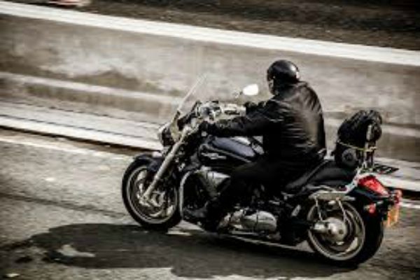 Assicurazione moto online: come risparmiare sui costi annuali
