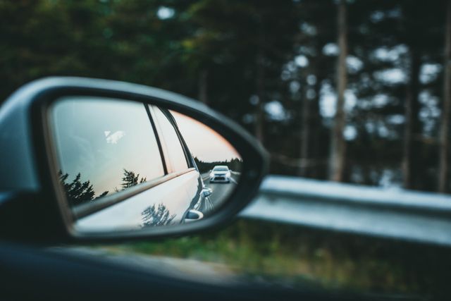 Come scegliere un’assicurazione auto: guida pratica per chi non è del mestiere